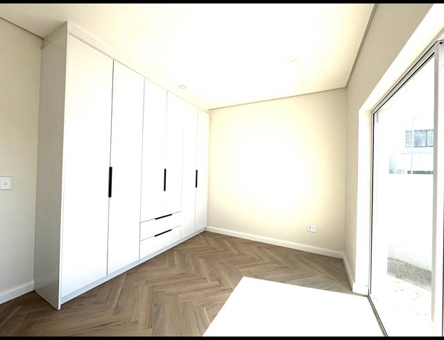 4 BEDROOM FREESTANDING FOR SALE IN SANDOWN